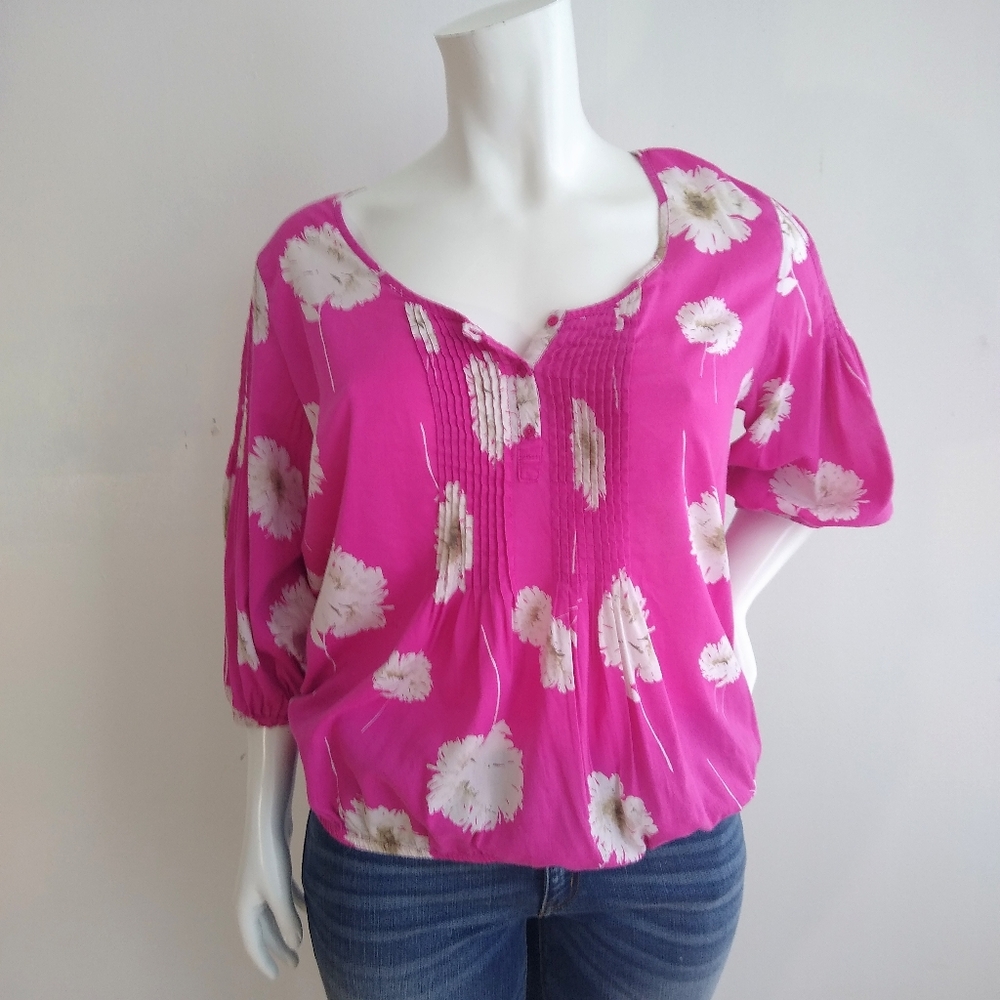 Old Navy Bright Pink Floral Blouse XXL